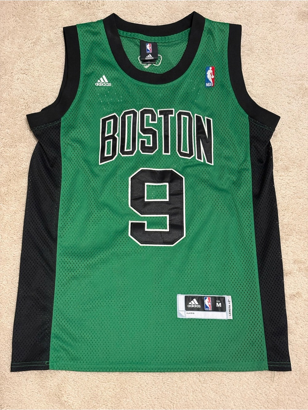 Vintage Adidas NBA Boston Celtics Rajon Rondo Alternate Swingman Jersey (Size M)